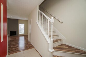 2910 Grants Lake Blvd in Sugar Land, TX - Building Photo - Building Photo