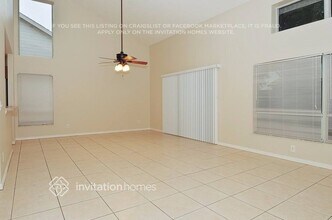 317 Sand Ridge Dr in Valrico, FL - Foto de edificio - Building Photo