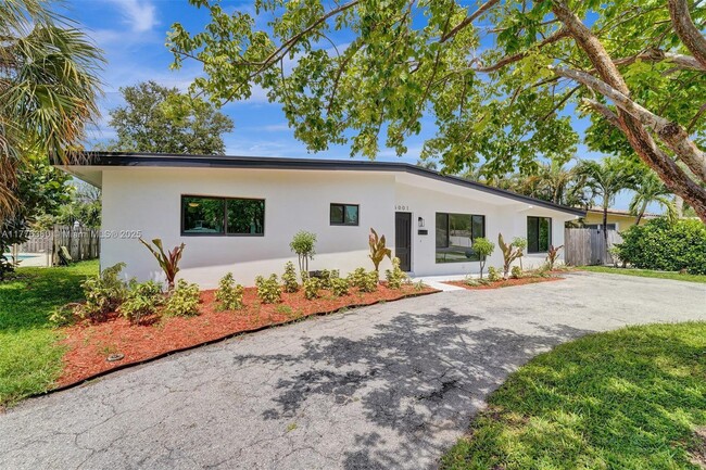 property at 5001 NE 23rd Ave