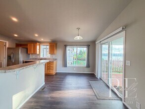 3619 W D St in Bremerton, WA - Building Photo - Building Photo