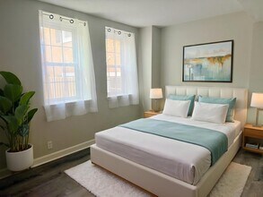 2733 S Buchanan St, Unit 2263 in Arlington, VA - Foto de edificio - Building Photo