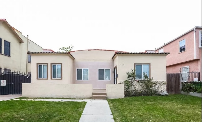 property at 2626 S Dunsmuir Ave