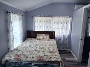 204 Southwood Rd in Pasadena, MD - Building Photo - Building Photo