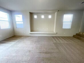 9236 Sterling Hill Ave in Las Vegas, NV - Building Photo - Building Photo