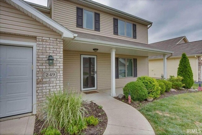 249 Hamilton Meadows Ln in Fort Wayne, IN - Building Photo - Building Photo