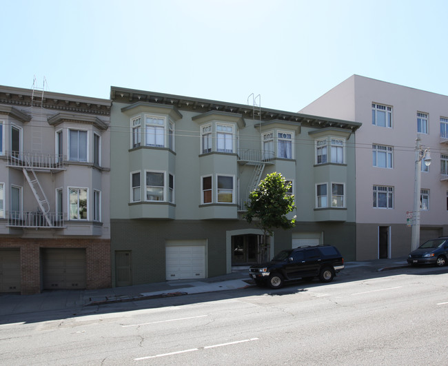 2340 Van Ness Ave in San Francisco, CA - Building Photo - Building Photo