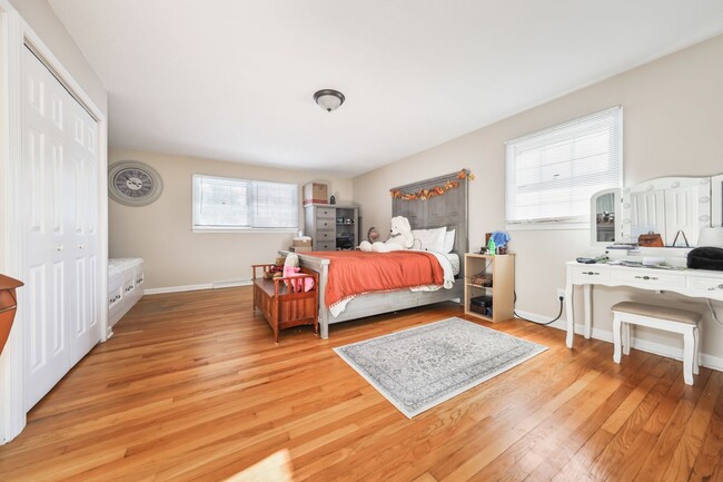 41 Trout Brook Dr in Naugatuck, CT - Building Photo - Building Photo