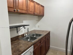 1798 Abbey Rd in West Palm Beach, FL - Building Photo - Building Photo