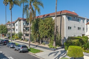1834 Bentley in Los Angeles, CA - Building Photo