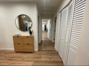 6319 Camellia Ave in North Hollywood, CA - Building Photo - Building Photo