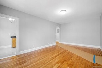 30 Windsor Terrace in White Plains, NY - Building Photo - Building Photo