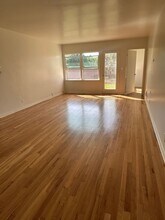 13215 Hindry Ave in Hawthorne, CA - Building Photo - Building Photo