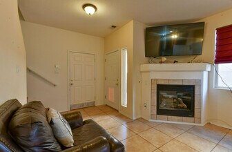 13615 Shaffer Ct SE in Albuquerque, NM - Building Photo - Building Photo