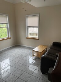 139 Hudson St, Unit 2 bedroom 1 bathroom in Ithaca, NY - Foto de edificio - Building Photo