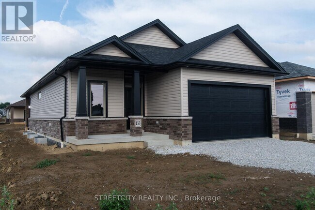 133 Cabot Trl in Chatham-Kent, ON - Building Photo - Building Photo