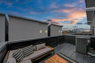 531 Schweikhardt St in Houston, TX - Building Photo