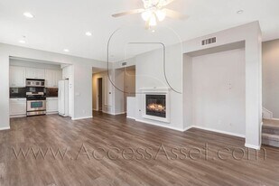 361 Flyers Ln in Tustin, CA - Building Photo