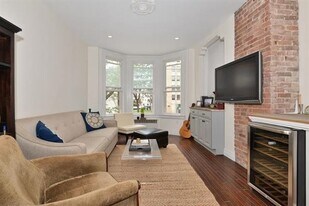 215 Adams St in Hoboken, NJ - Building Photo
