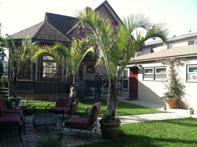 1905 E Appleton St, Unit A in Long Beach, CA - Building Photo - Building Photo