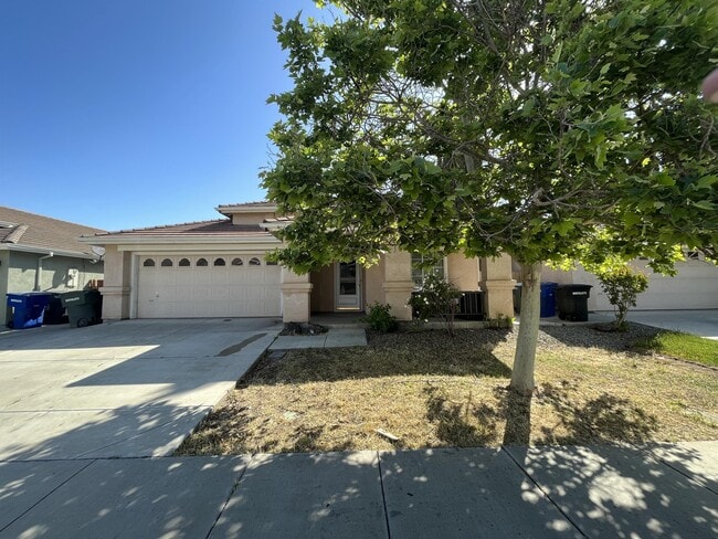 property at 328 Roadrunner Dr