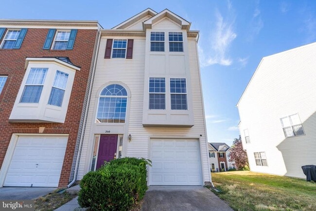 property at 200 Chesterbrook Ct