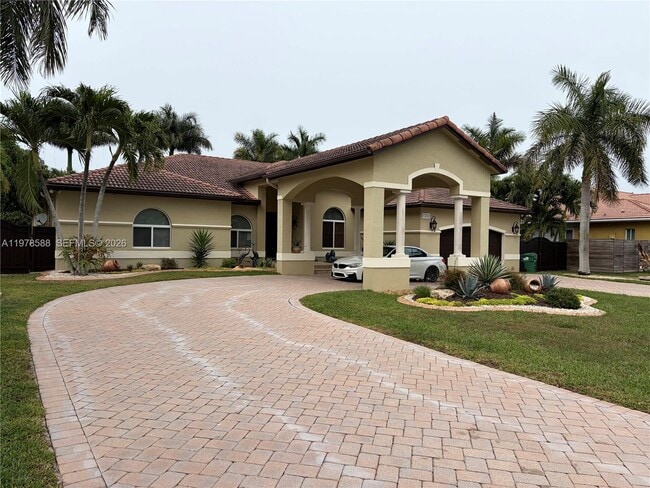 13163 SW 191st Terrace in Miami, FL - Building Photo - Building Photo
