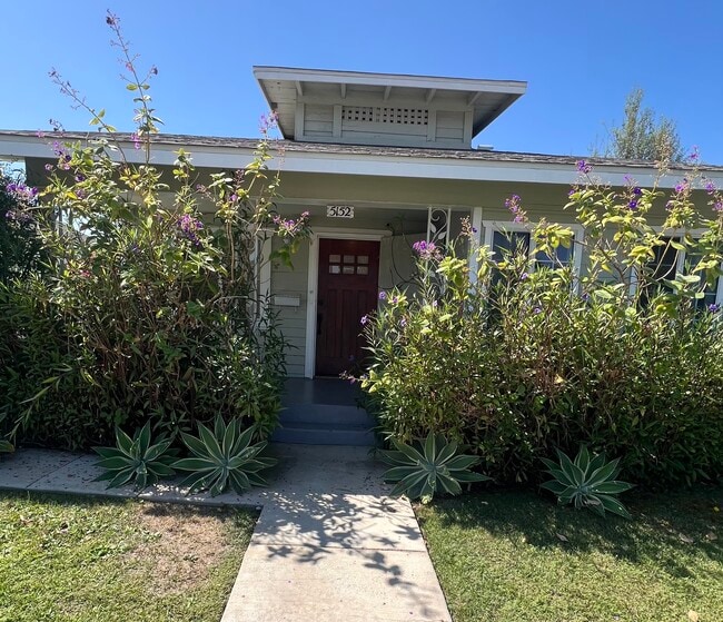 property at 5152 Stratford Rd