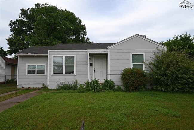 property at 3016 Thomas Ave