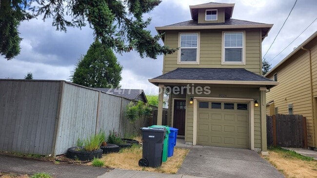 8226 SE 69th Ave in Portland, OR - Building Photo - Building Photo
