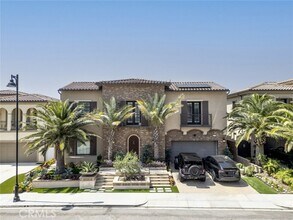 20300 Windsor Ln in Los Angeles, CA - Building Photo - Building Photo