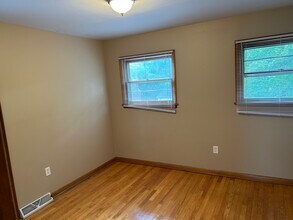 1133 Vilas Ave, Unit 1133 in Madison, WI - Building Photo - Building Photo