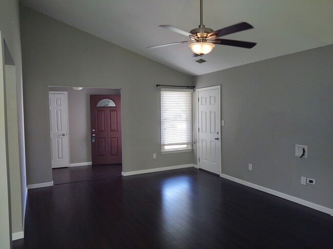 1921 Shepherds Gate in Chesapeake, VA - Foto de edificio - Building Photo