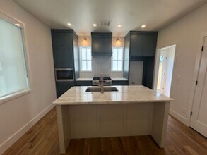 1078 Hangar Dr in Oklahoma City, OK - Building Photo - Building Photo