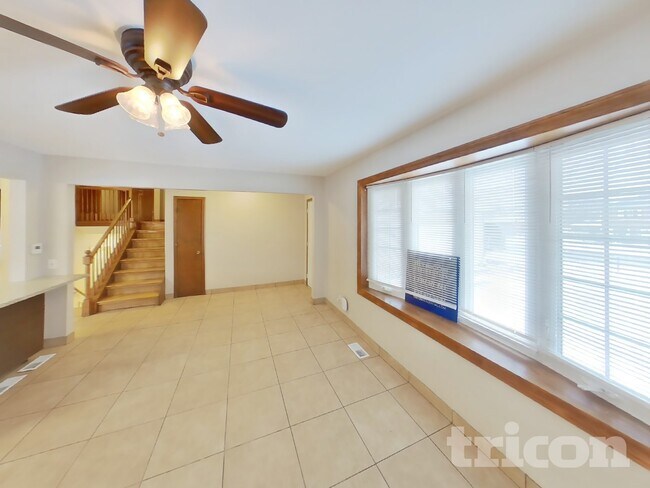 285 Polo Club Dr in Glendale Heights, IL - Building Photo - Building Photo