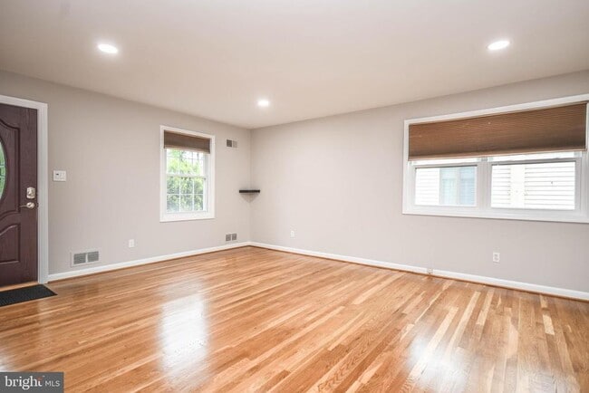 3709 Lawrence Ave in Kensington, MD - Building Photo - Building Photo