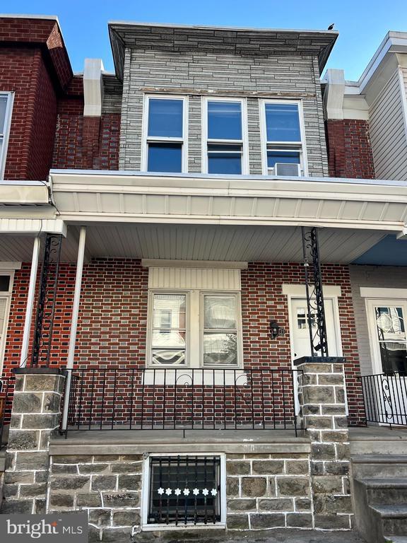 property at 4018 Dexter St