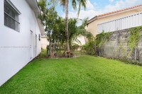 1631 NW 41st St in Miami, FL - Building Photo - Building Photo