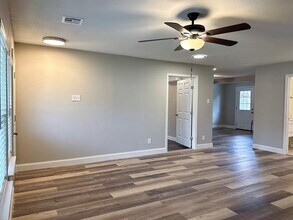 3118 Dartmouth Dr in Irving, TX - Building Photo - Building Photo