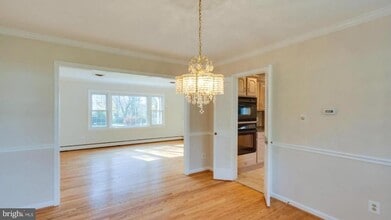 8002 Birnam Wood Dr in McLean, VA - Building Photo - Building Photo