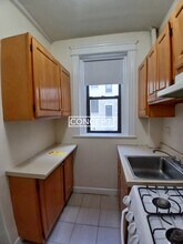 1156 Commonwealth Ave, Unit 15 in Boston, MA - Foto de edificio - Building Photo