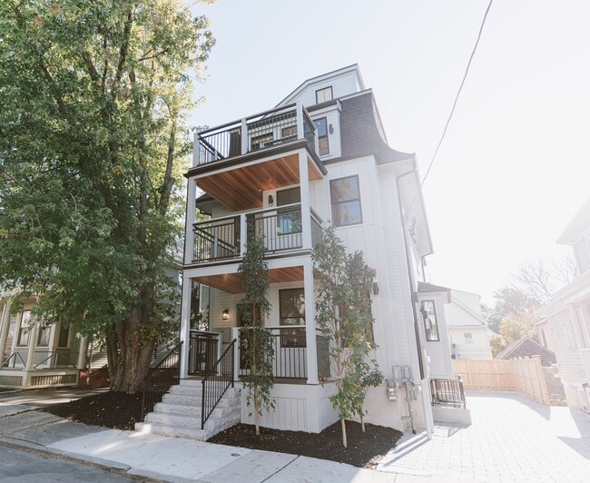 5 Thurston St, Unit 3