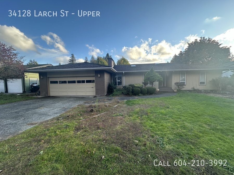 34128 Larch St in Abbotsford, BC - Building Photo