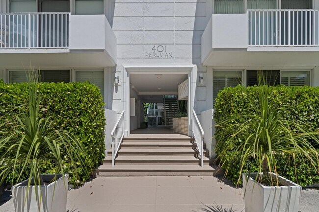 401 Peruvian Ave-Unit -3020 in Palm Beach, FL - Building Photo - Building Photo