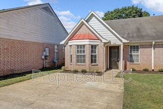 1676 Joy Cir in Horn Lake, MS - Building Photo - Building Photo