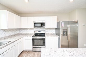 5697 Julia Kate Dr in Morrow, OH - Building Photo - Building Photo