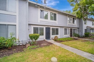 5046 Bridgepointe Pl in Union City, CA - Building Photo - Building Photo