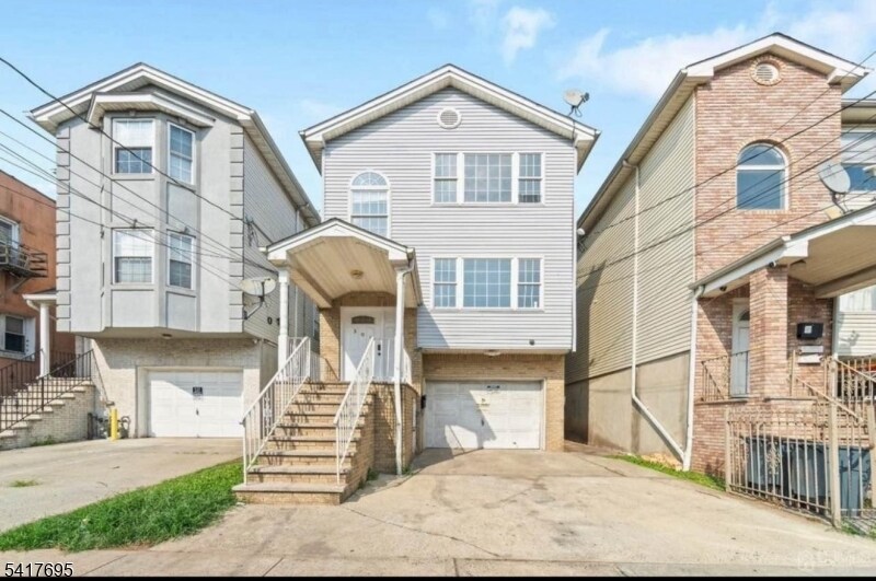 309 Court St in Elizabeth, NJ - Building Photo