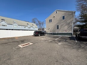 30 Stuart Ave in Norwalk, CT - Building Photo - Building Photo