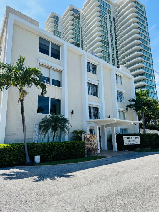 1527 S Flagler Dr in West Palm Beach, FL - Foto de edificio