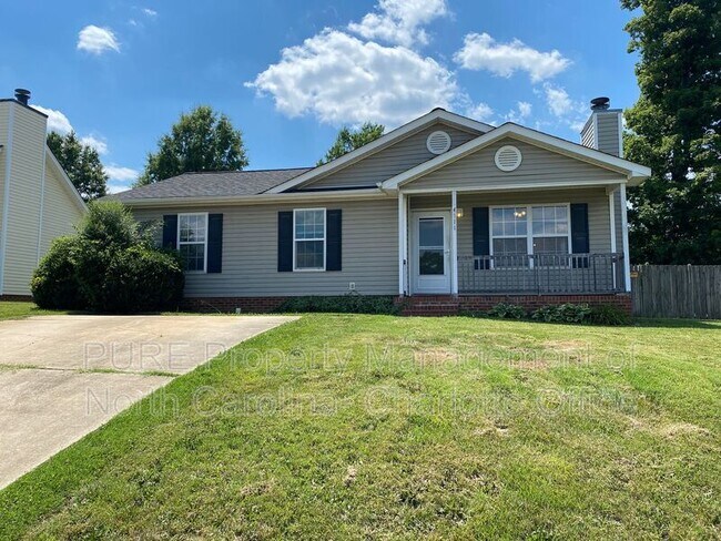 4111 Bryan Furr Dr in Charlotte, NC - Building Photo - Building Photo